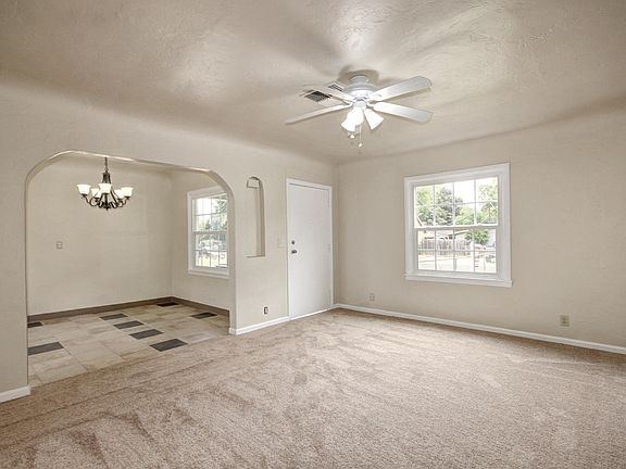 3rd image of 2225 Roanoke Ave