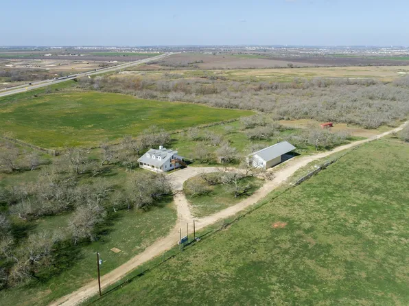 480 E Loop 1604 S, Adkins, TX 78101