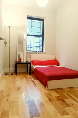 Rented by Evergreen Apartments BK | media 29