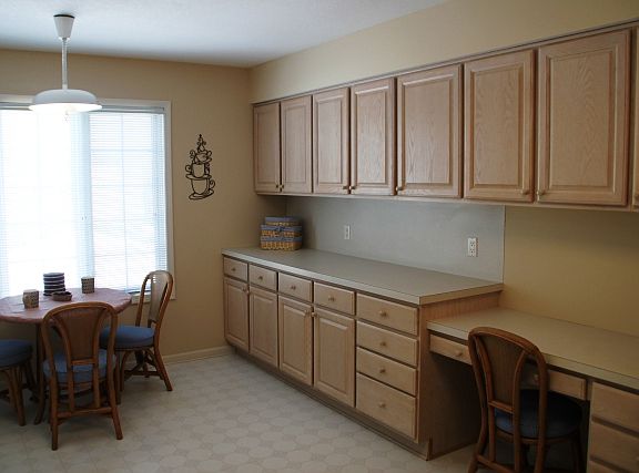4th image of 306 Larchwood Dr
