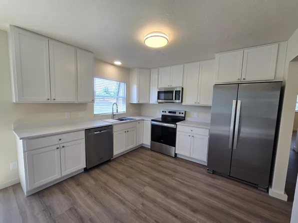 405 N 16th Ave #B, Bozeman, MT 59715
