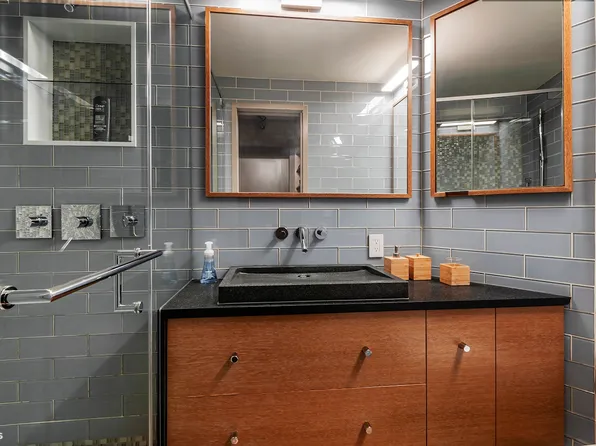 430 West 34th Street image 5 of 16