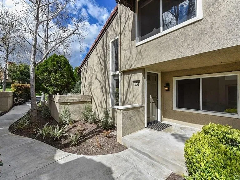 131 Stanford Ct #42 — Photo 19
