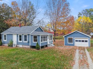 31 Lower Detroit Rd, Plymouth, ME 04969