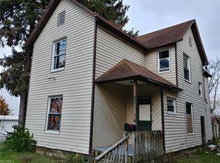 823 Wooster Rd N, Barberton, OH 44203