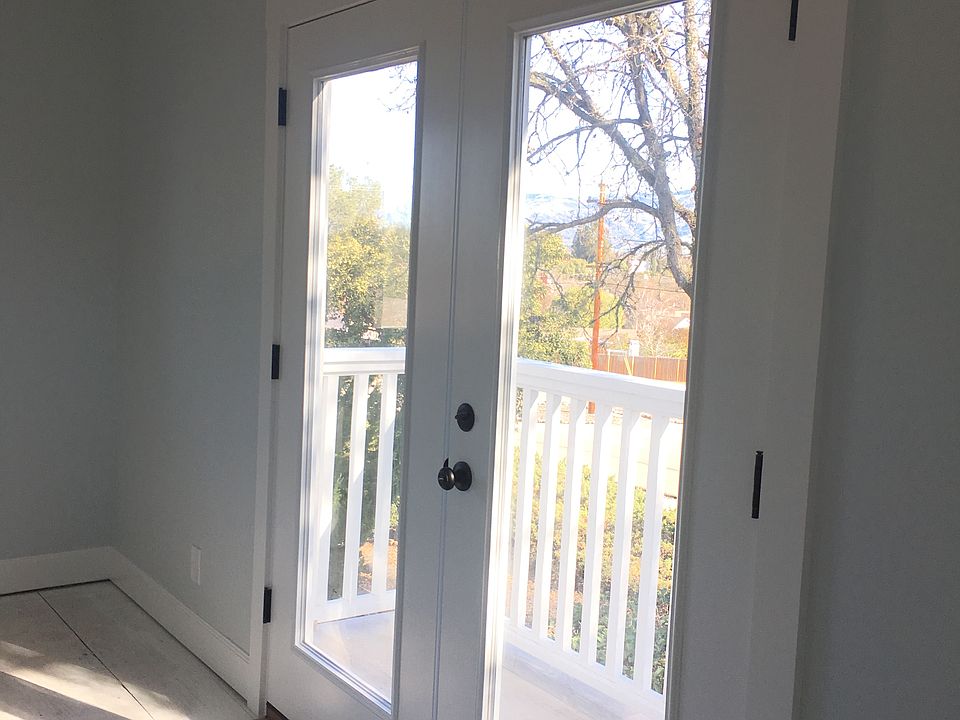 1st image of 0 Cota St