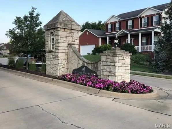 6170 Stone Wolfe Dr, Glen Carbon, IL 62034