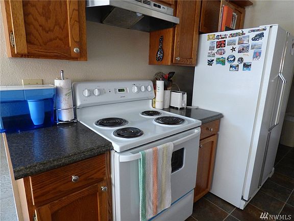 4th image of 7310 N Skyview Ln APT J102