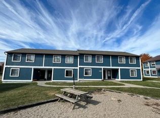 One Oak Place, Garrett, IN 46738