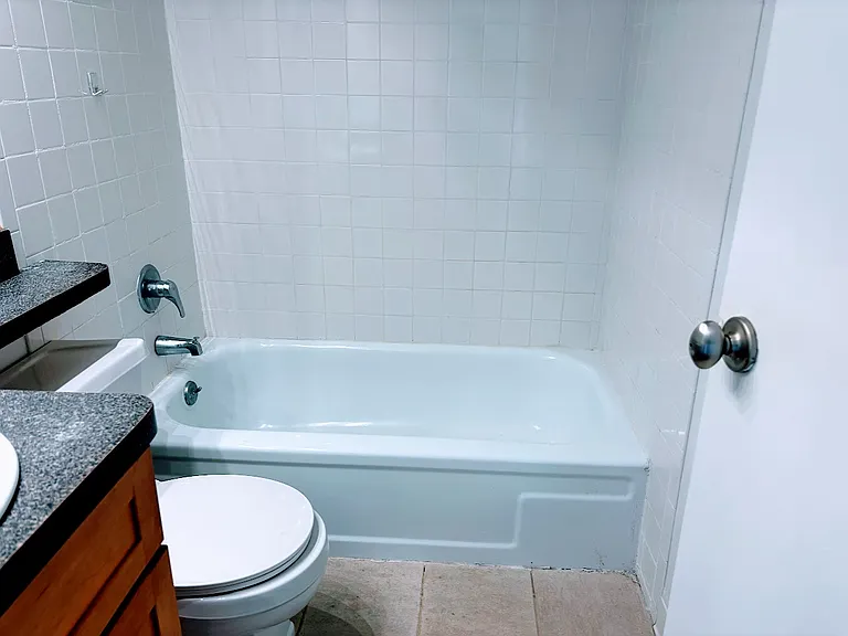 4343 N Clarendon Ave #712 — Photo 12