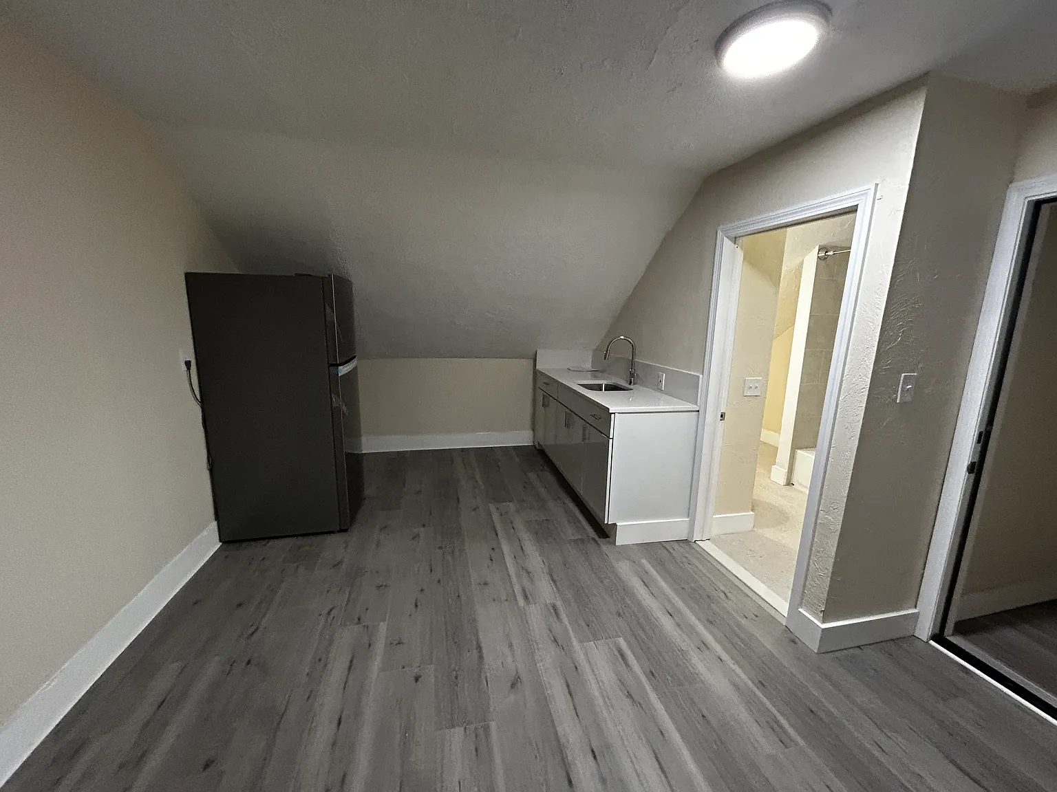 1 bed, 950 sqft, $1,500 — Photo 1