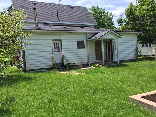 2nd image of 305 W Union St