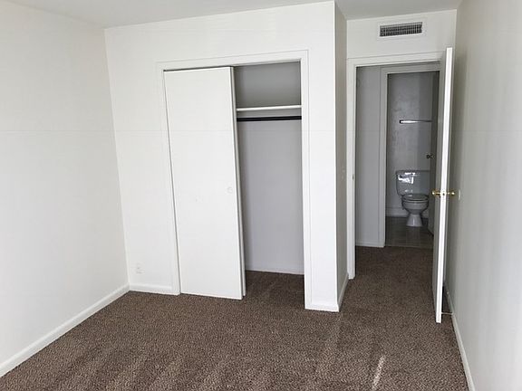 Deluxe First Bedroom
