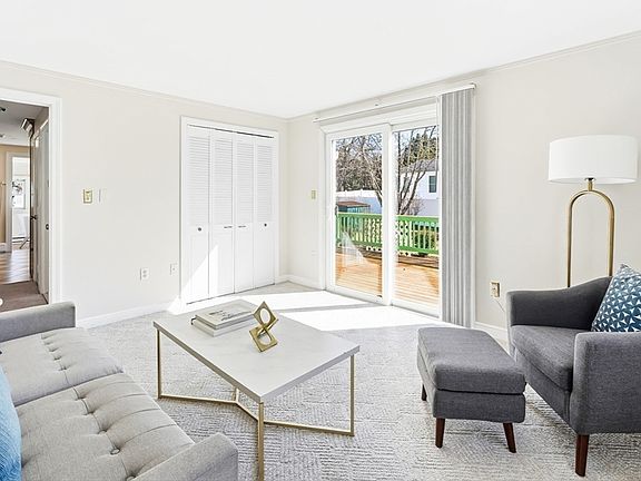 3rd image of 22 Longwood Ave