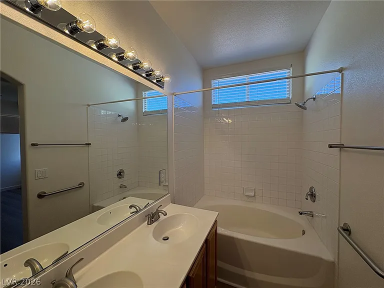 10688 Oak Crest Ave — Photo 18