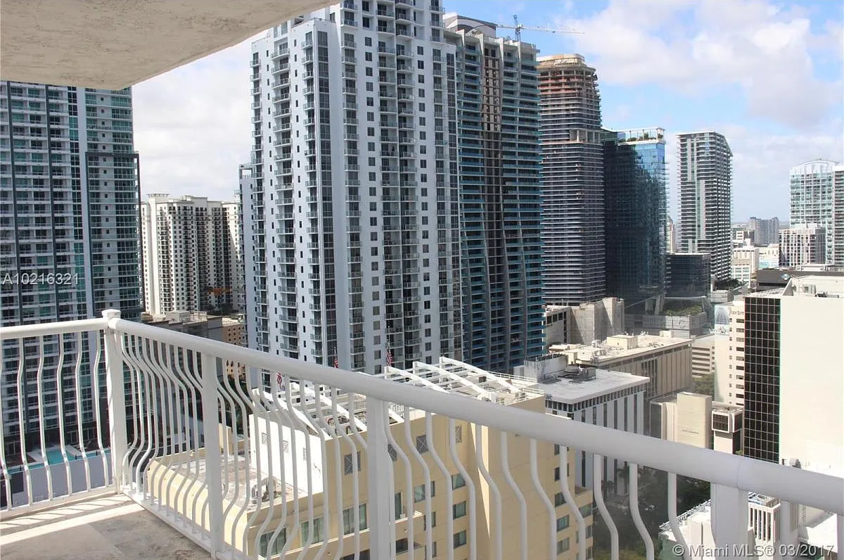 3 bed, 1232 sqft, $5,500 — Photo 3