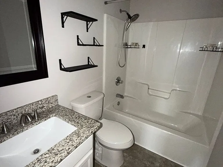 1341 E Cannon Ave — Photo 5