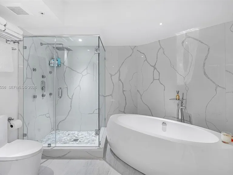6301 Collins Ave #1207 — Photo 16