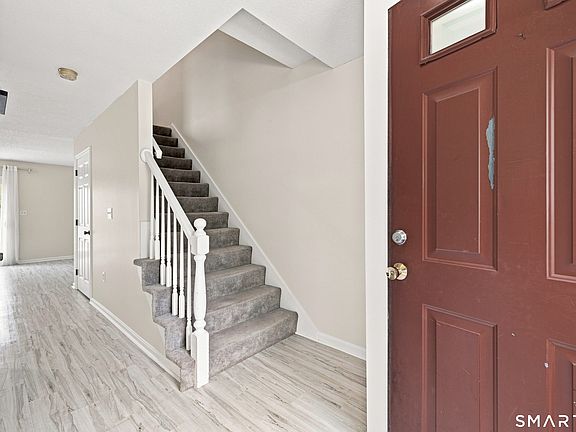 5th image of 16 Braintree Court #16