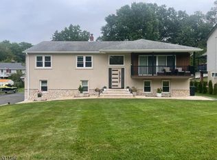 1012 Preakness Ave, Wayne, NJ 07470