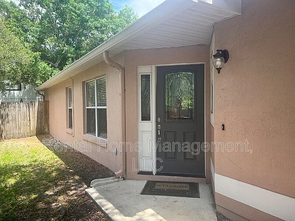 2nd image of 2537 Hickory Oak Blvd