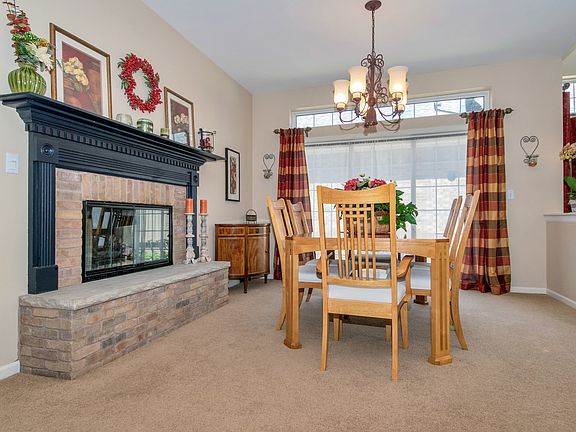 5th image of 1105 Oxford Ct