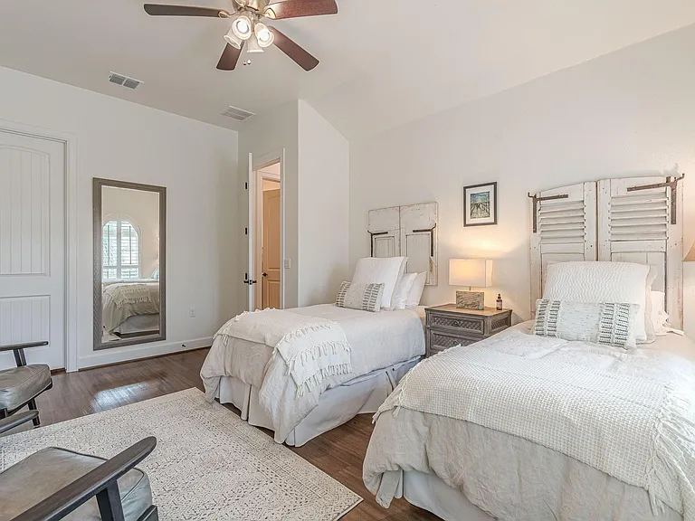 108 Hopping Peach St — Photo 14