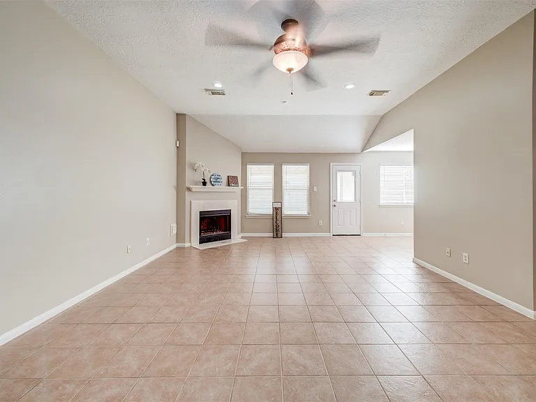 7314 Tara Dr — Photo 5