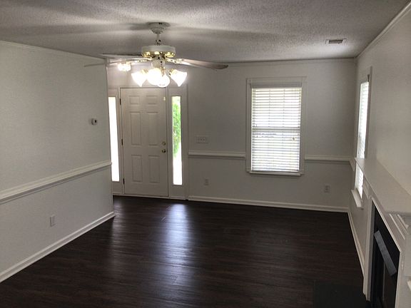 5th image of 5900 River Glen Dr