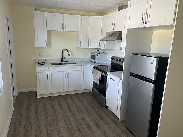 1st image of 784 73rd Ave N #A