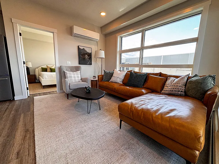 657 Glenridding Ravine Dr SW — Photo 4