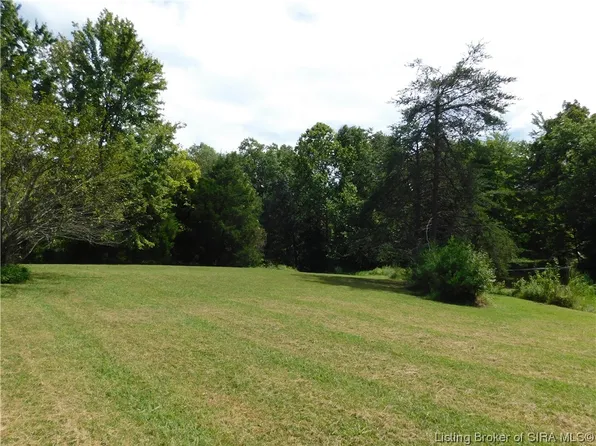 5297 W Oak Hill Road, Scottsburg, IN 47170