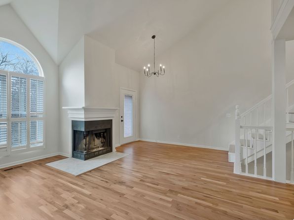 200 Riverstone Ct