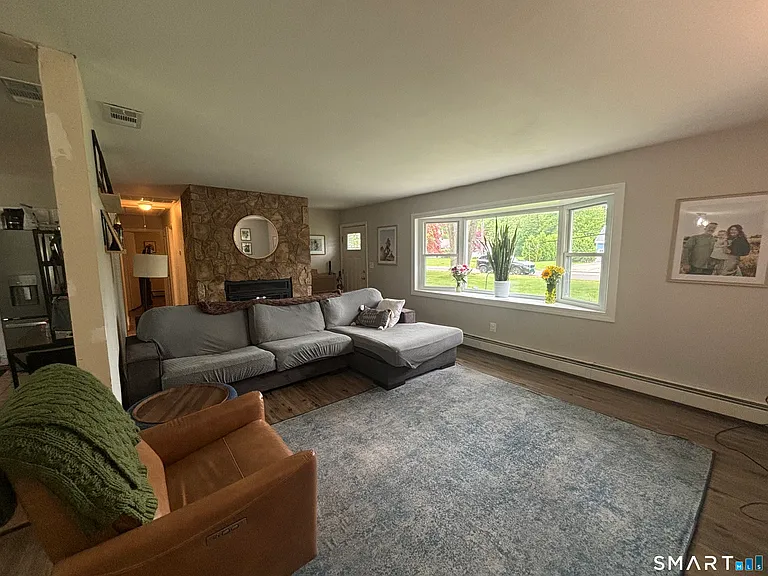 45 Sherman Rd — Photo 4