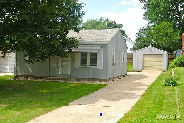 525 Dempsey St photo 1