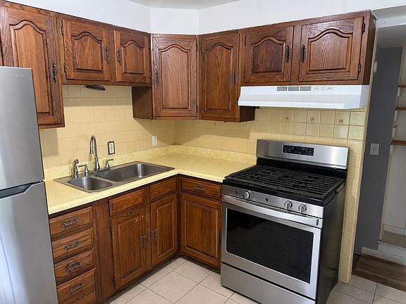 5th image of 2281 E Keys Ave
