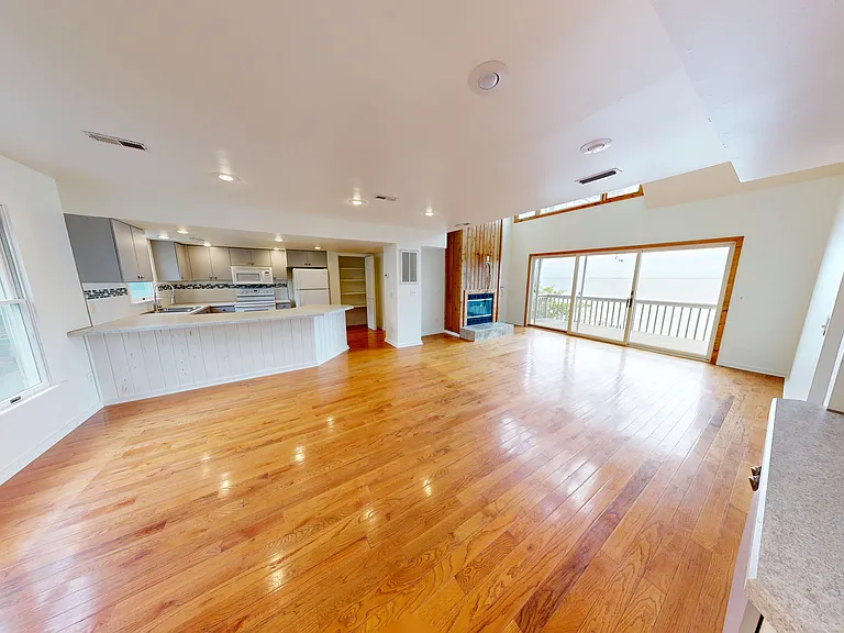 146 Baycliff Trl — Photo 10