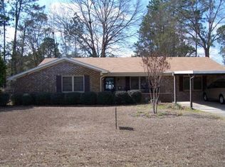 617 Parker Dr, Hinesville, GA 31313