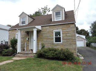 324 N 5th Ave, Manville, NJ 08835