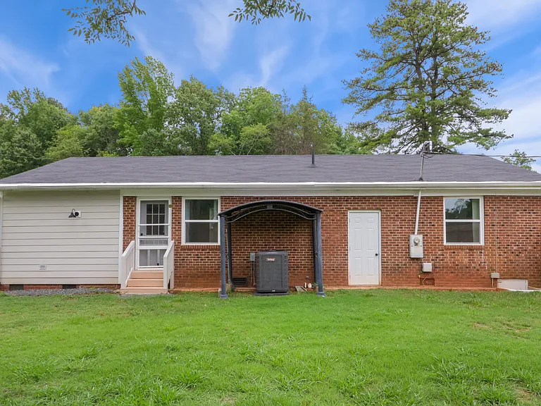 3132 Fields Dr — Photo 25