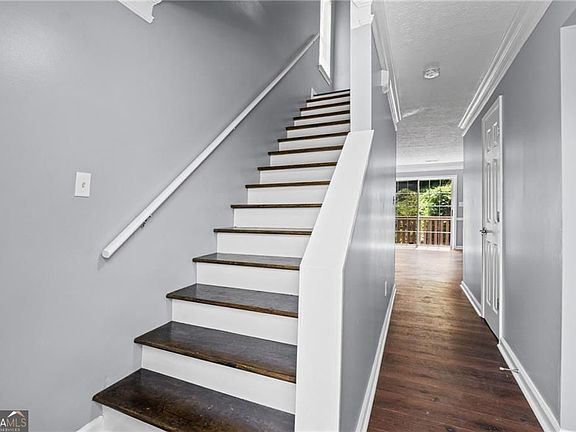 5th image of 138 Bridge View Dr