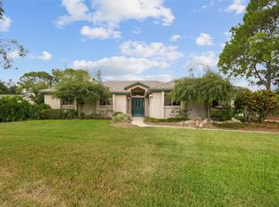 913 Hillside Ct S, Winter Haven, FL 33881