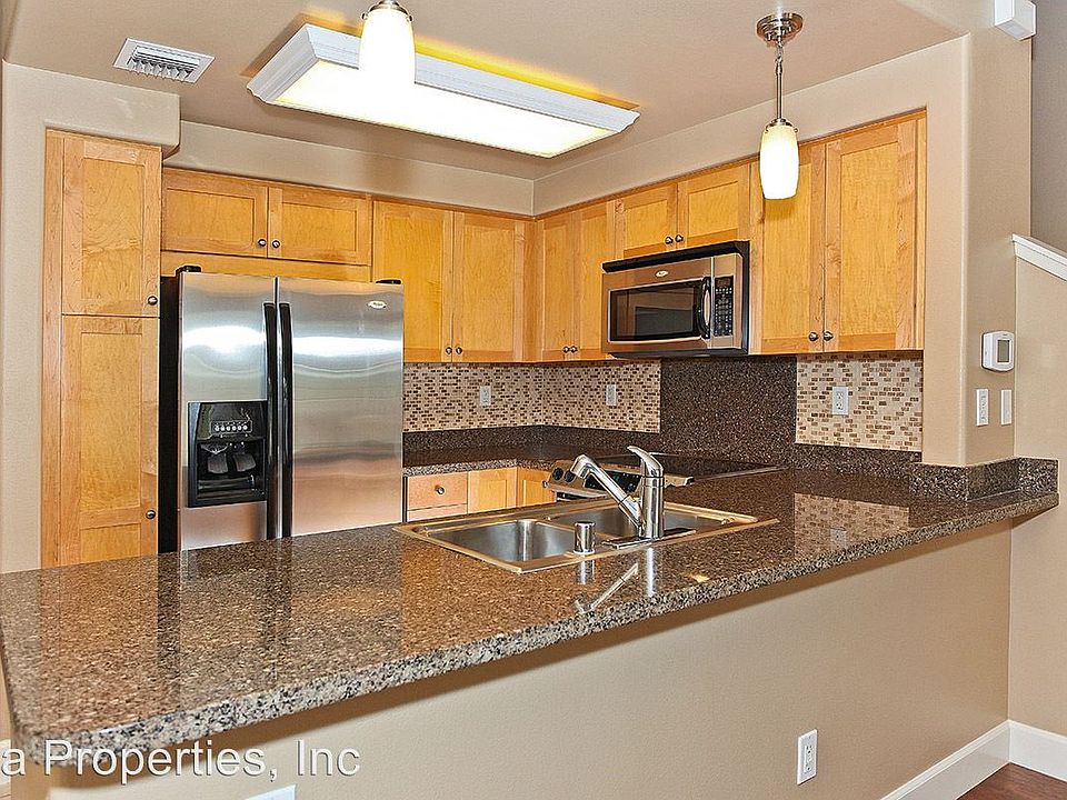 1st image of 92-1536 Aliinui Dr APT 2