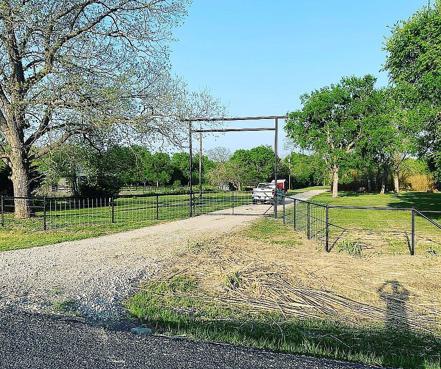 1st image of 2912 County Road 658