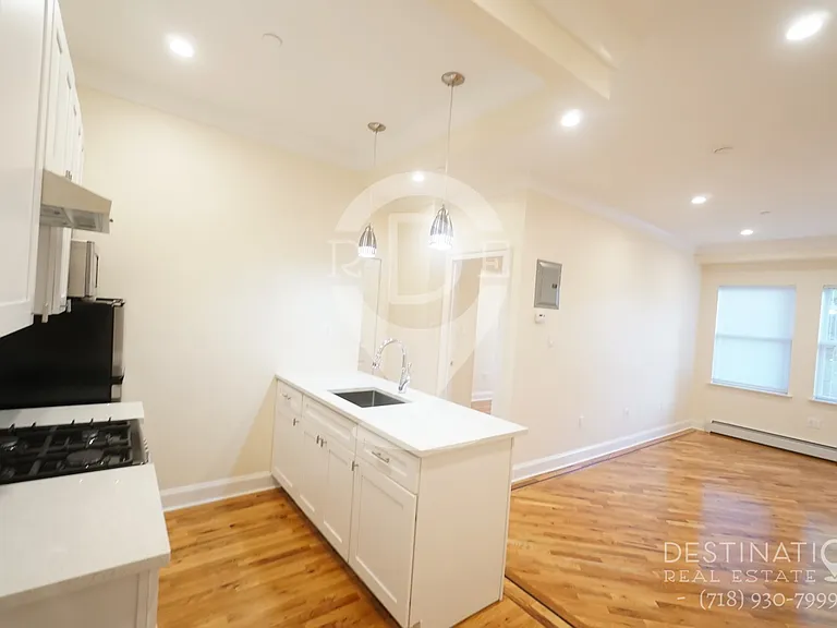 738 Decatur St #3R — Photo 7
