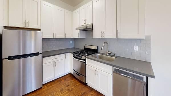 1st image of 940 Hayes St #34