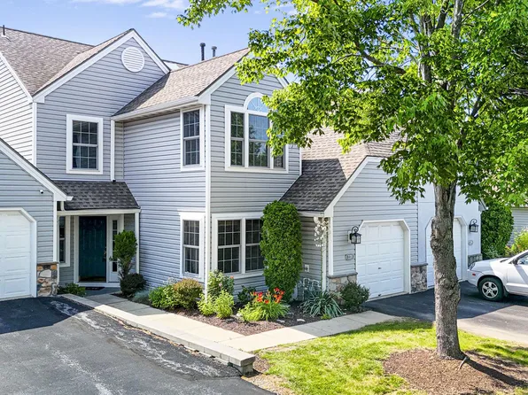 228 Hawthorne Ct N, Reading, PA 19610