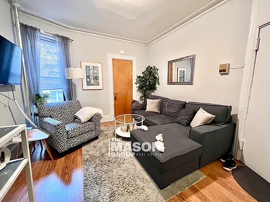 Rented by Mason Group LLC | media 11