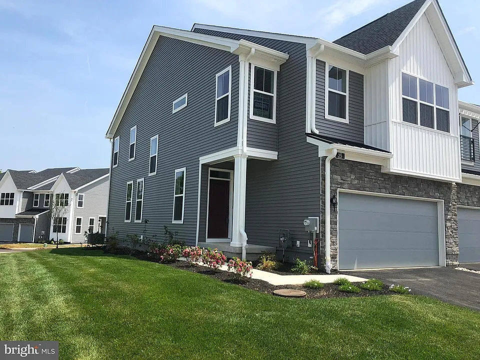 25 Sassafras Ln