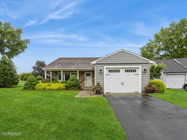 3 Esher Court, Manchester, NJ 08759